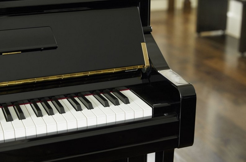 Yamaha U3-3.jpg